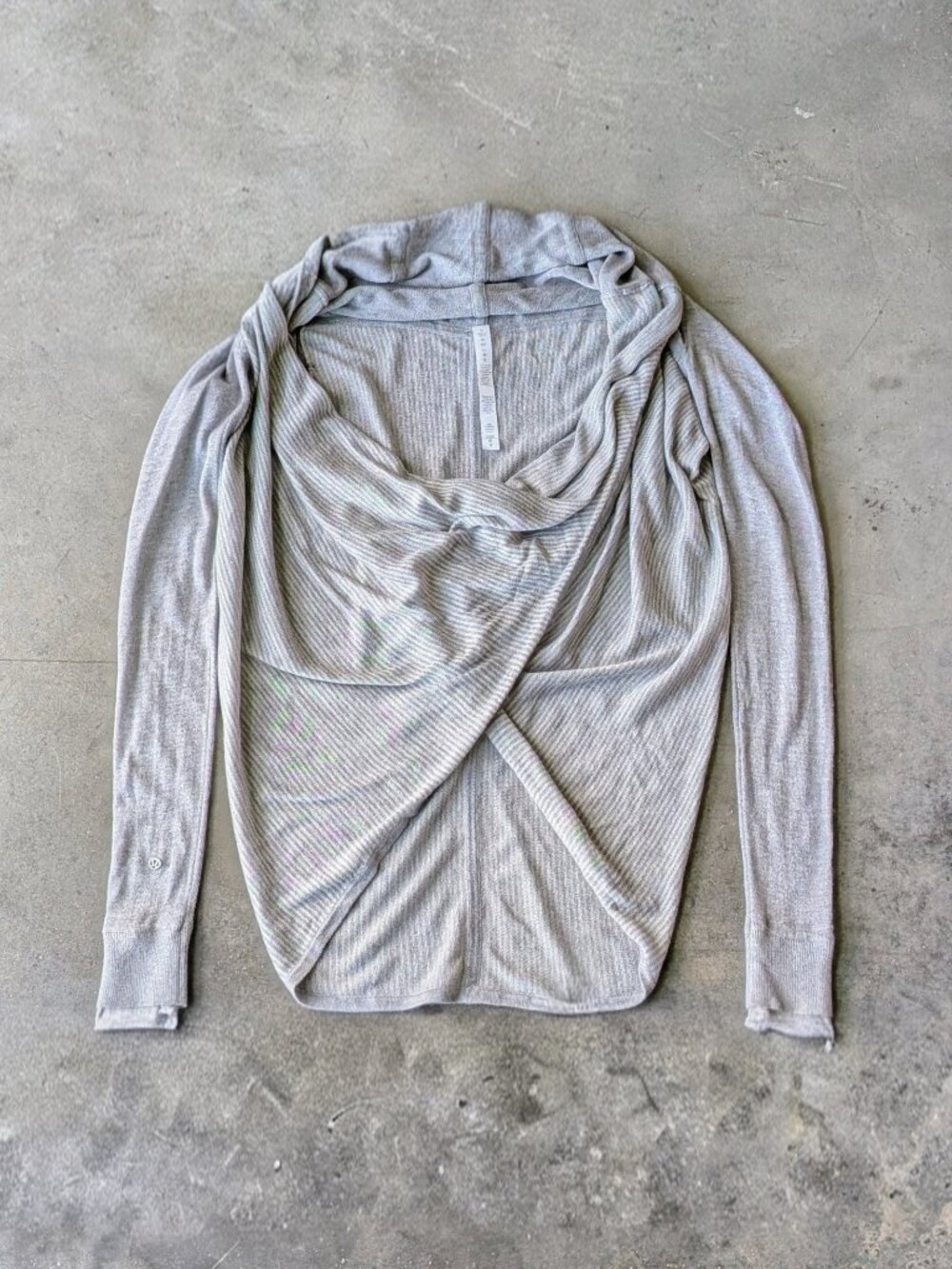 Lululemon Iconic Sweater Wrap in Heathered Medium Gray size 8